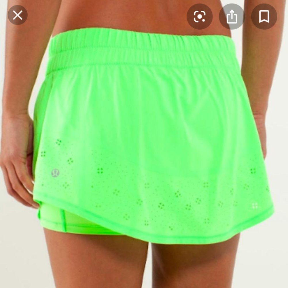 Vintage 2013 Lululemon sz 8 Breeze By Skirt *Laser Cut Zippy Green loungewear